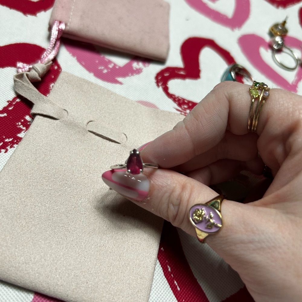 Garnet Teardrop Gemstone Ring - image 2